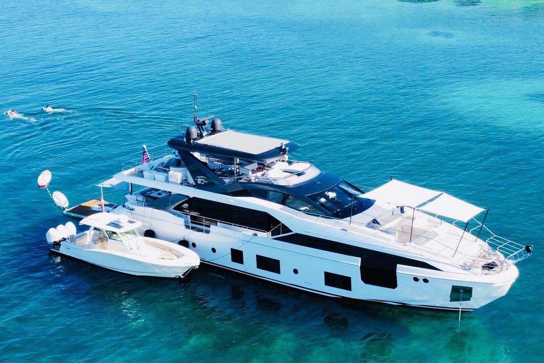 Yacht