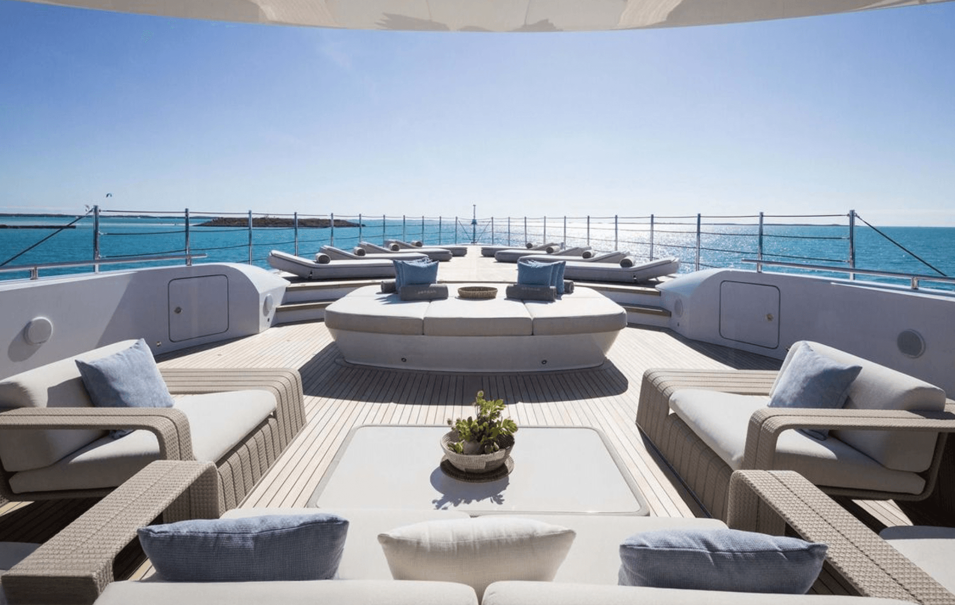 Artisan Yacht Deck