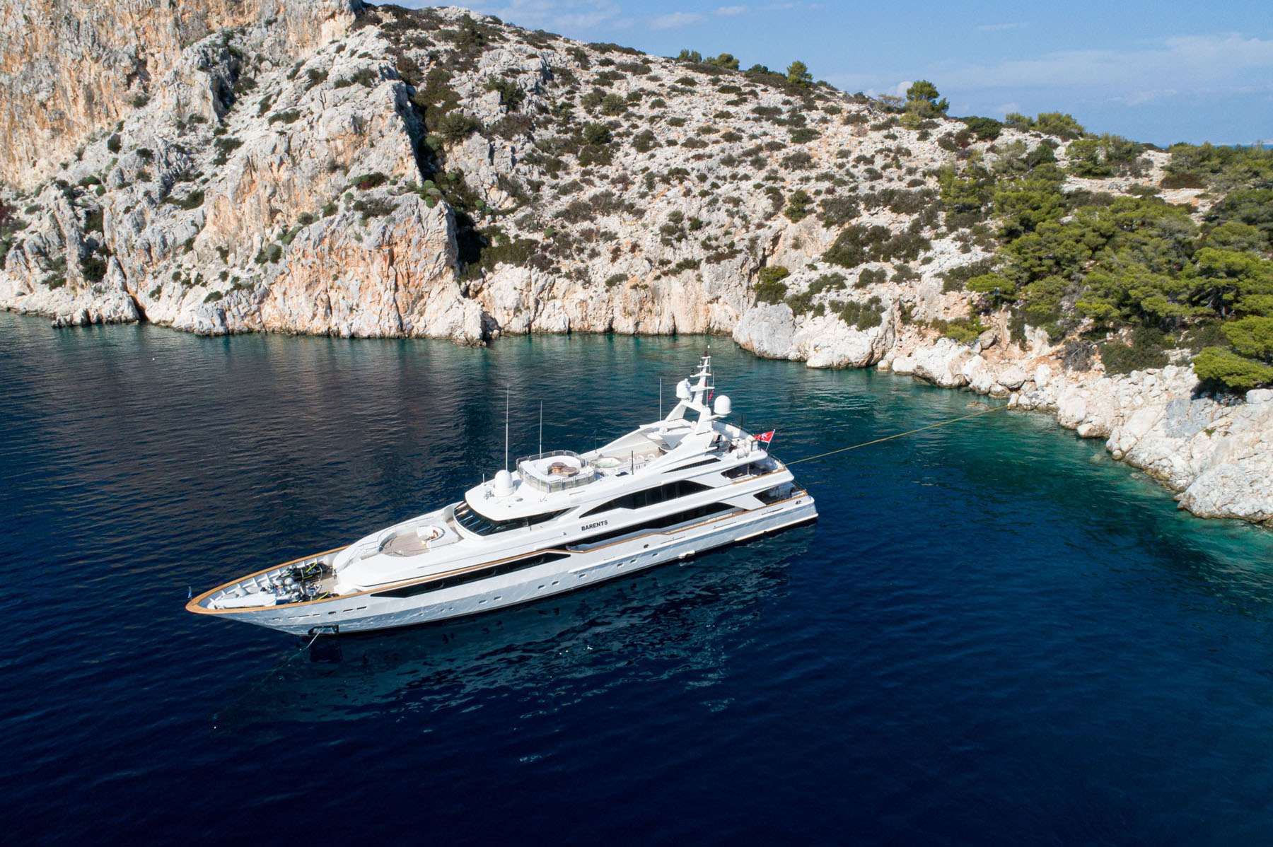 BARENTS YACHT CHARTER.png
