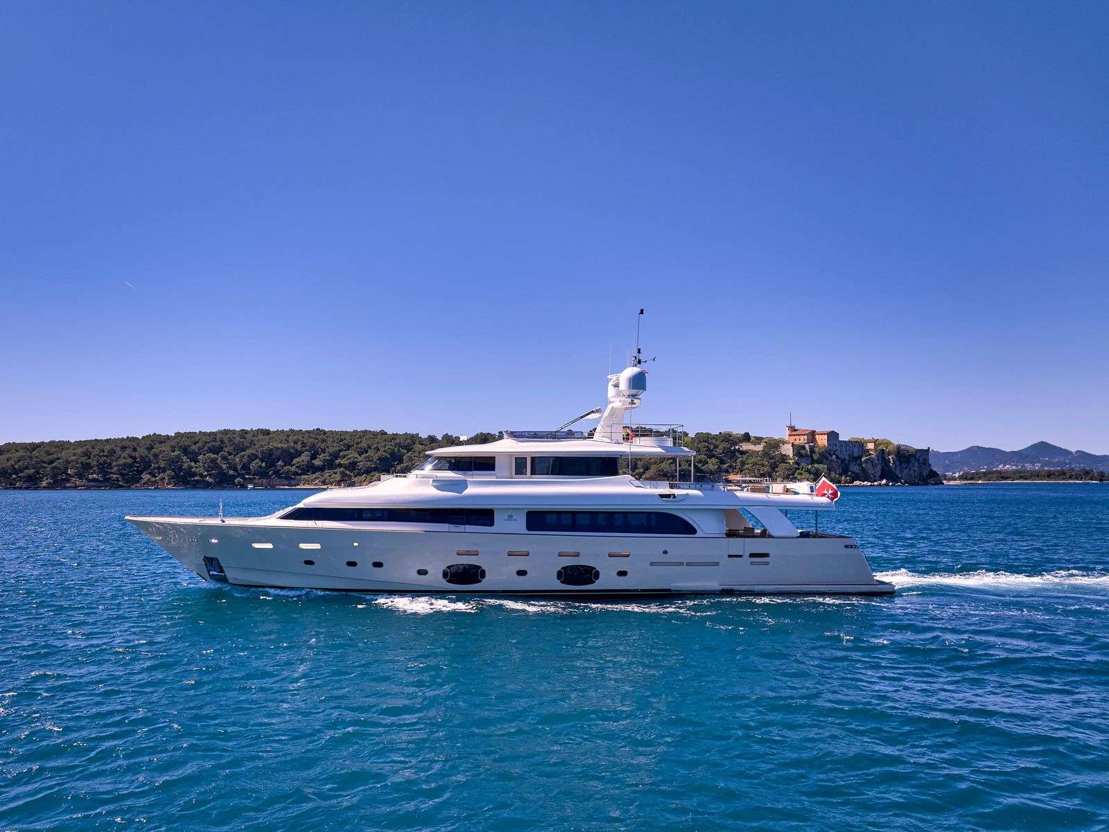 BEST OFF Yacht Charter.jpg