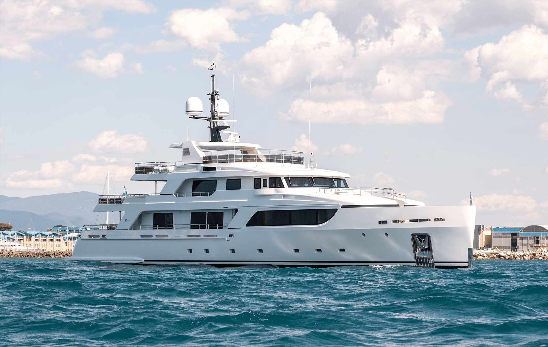 Boji Yacht