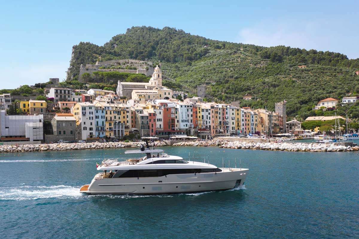 EM3 Yacht Charter.jpg