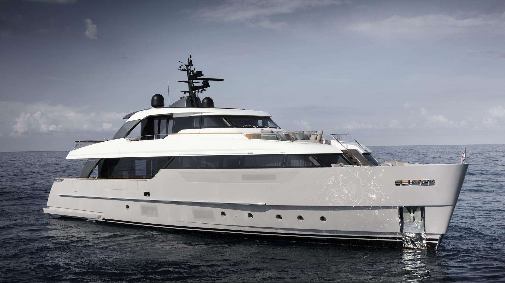 FLORI YACHT CHARTER.png