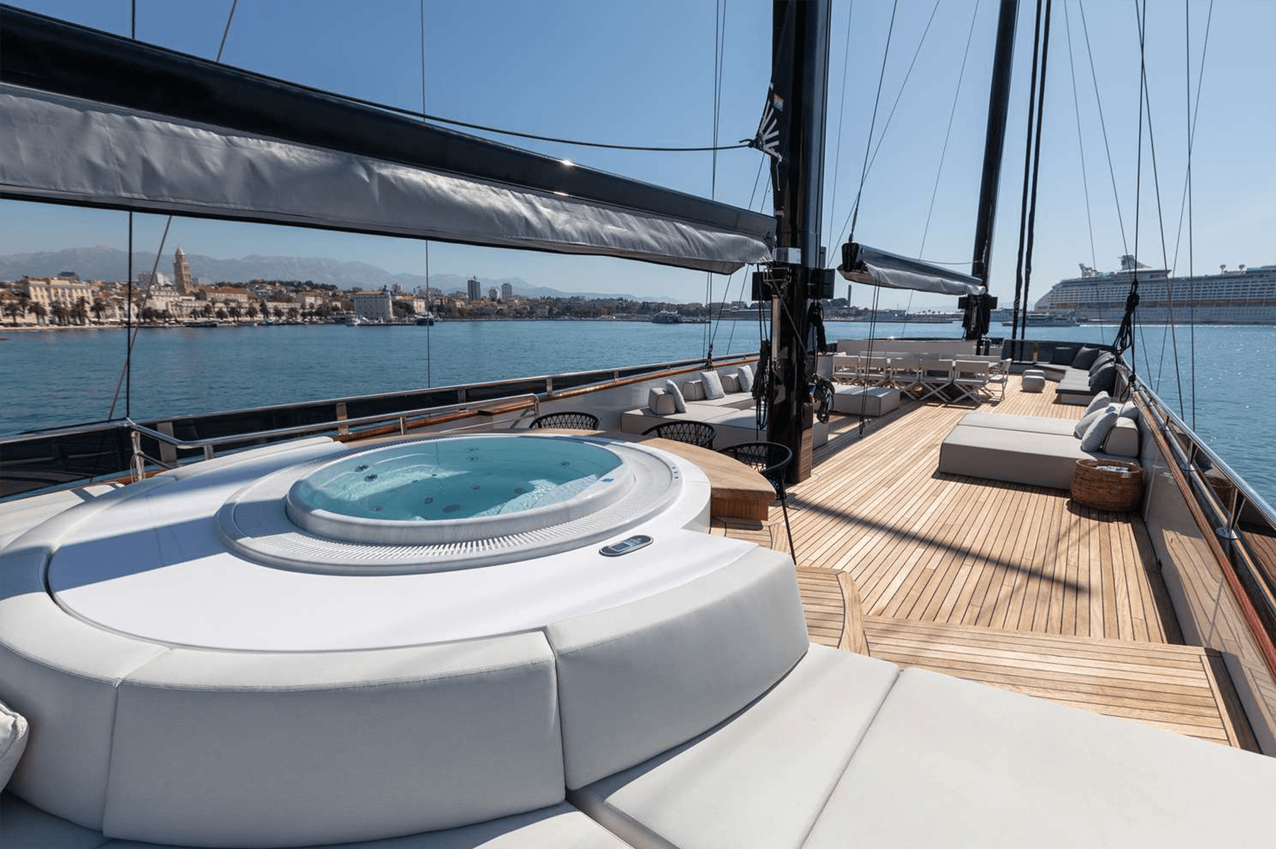 Scorpios Yacht Croatia Deck.png