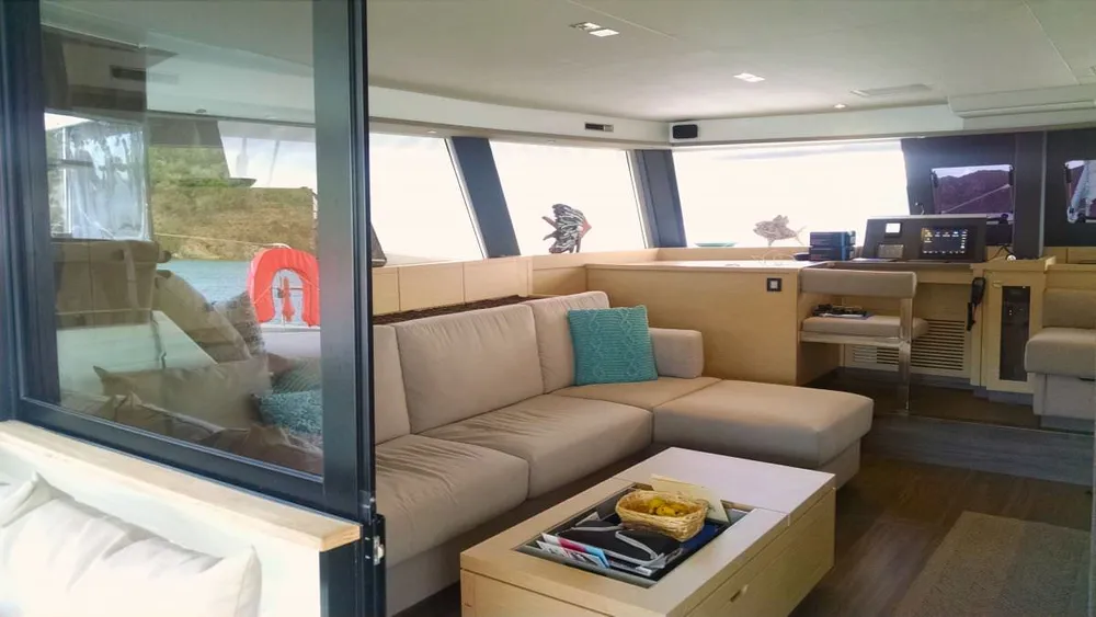 yacht-76613
