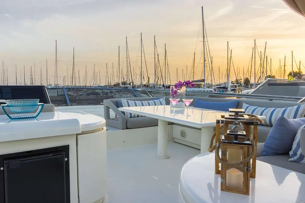 yacht-80996