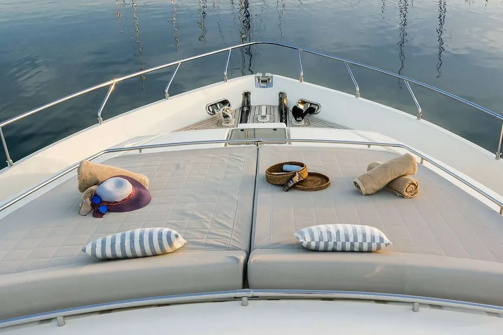 yacht-80997