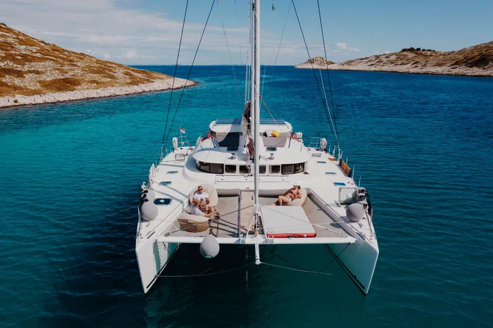 yacht-84213