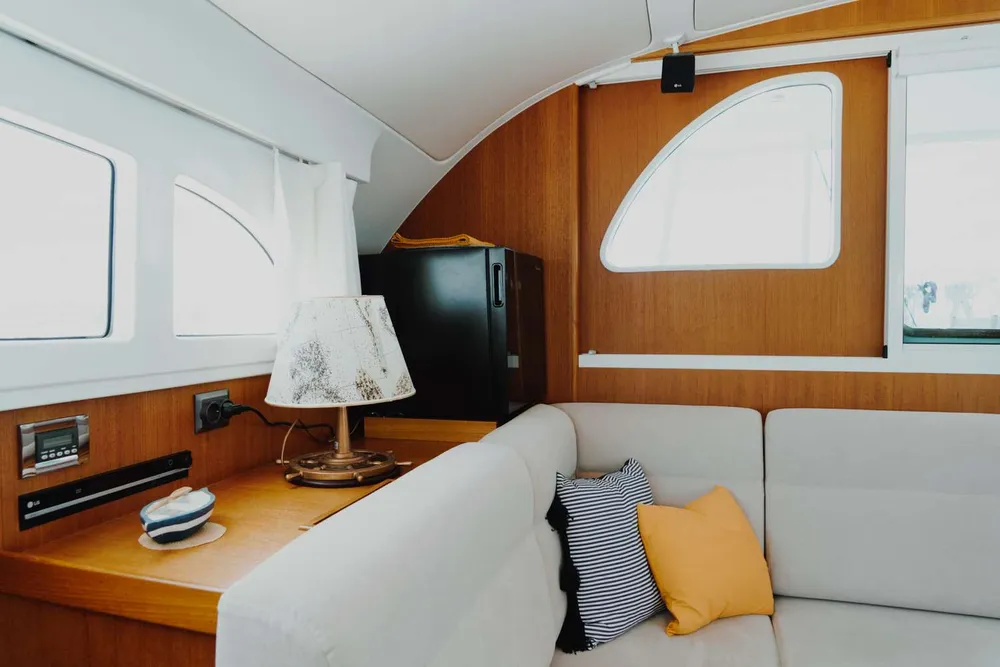 yacht-84215