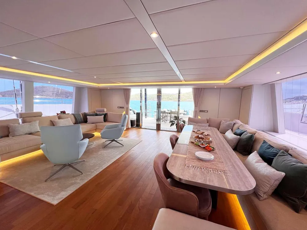 yacht-28389