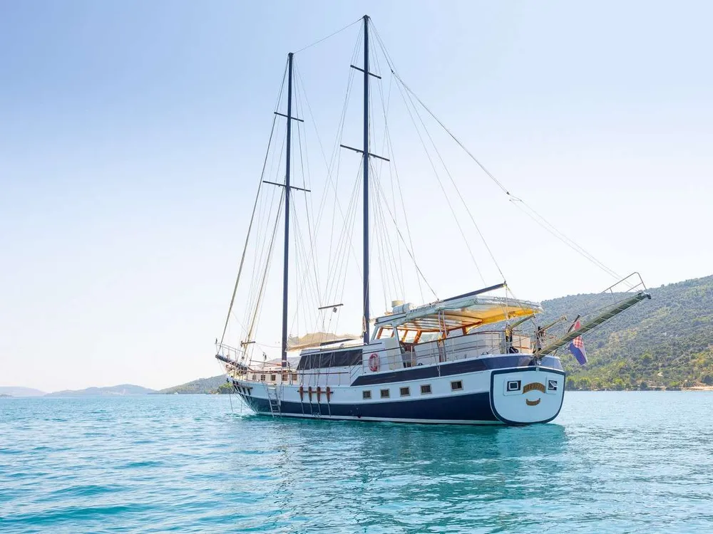 yacht-553383