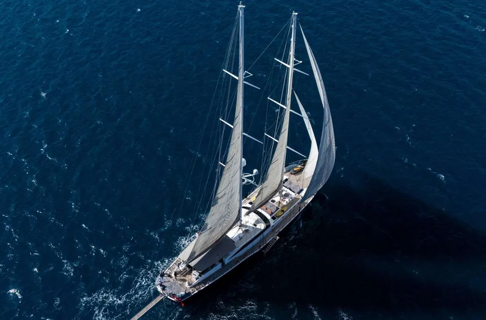 yacht-550702