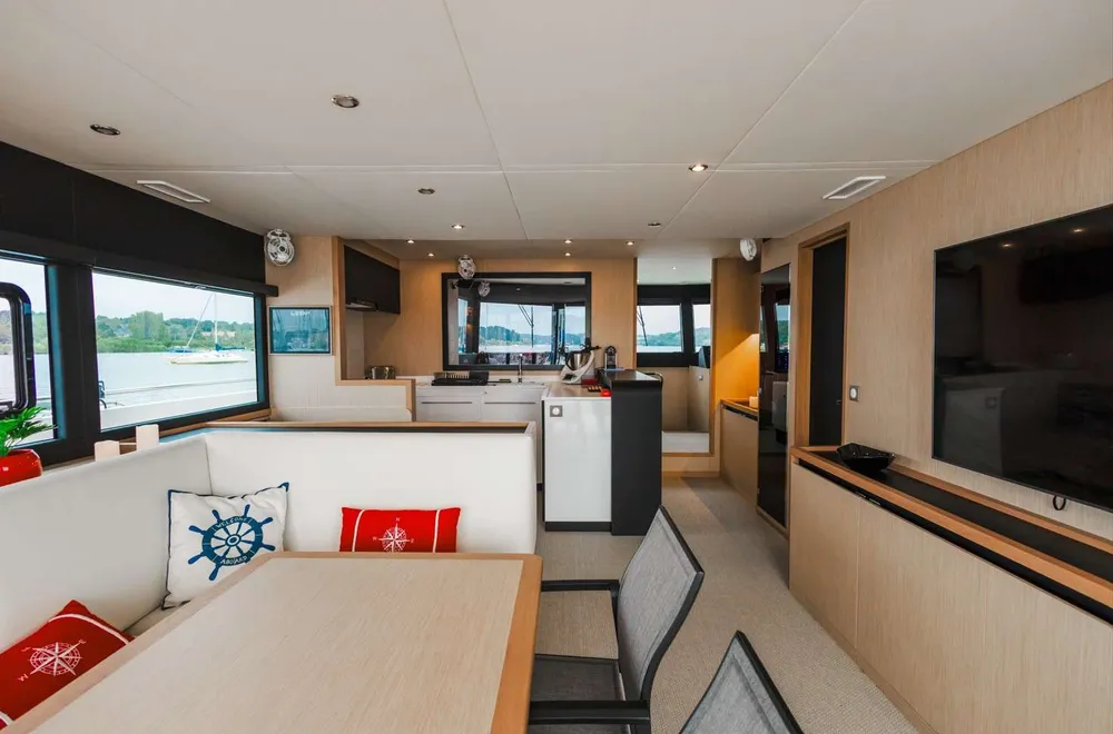 yacht-574965
