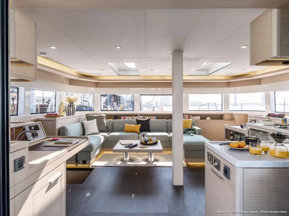 yacht-561374