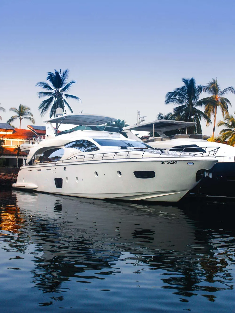 yacht-571938