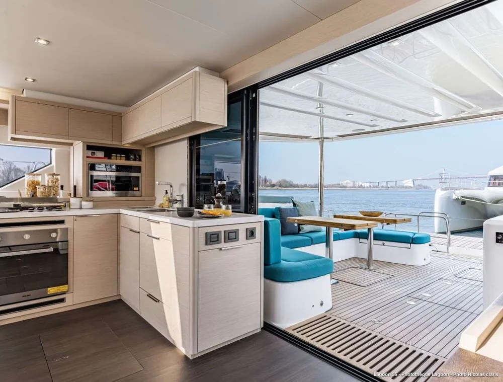 yacht-591407