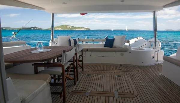 yacht-70850