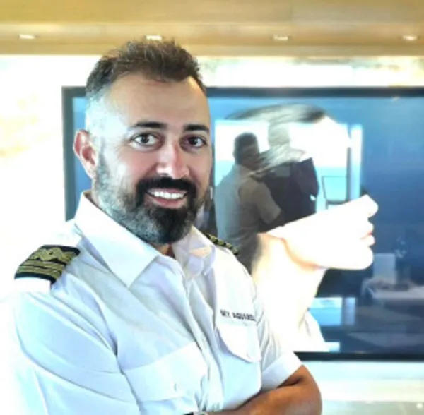 crew-2049222