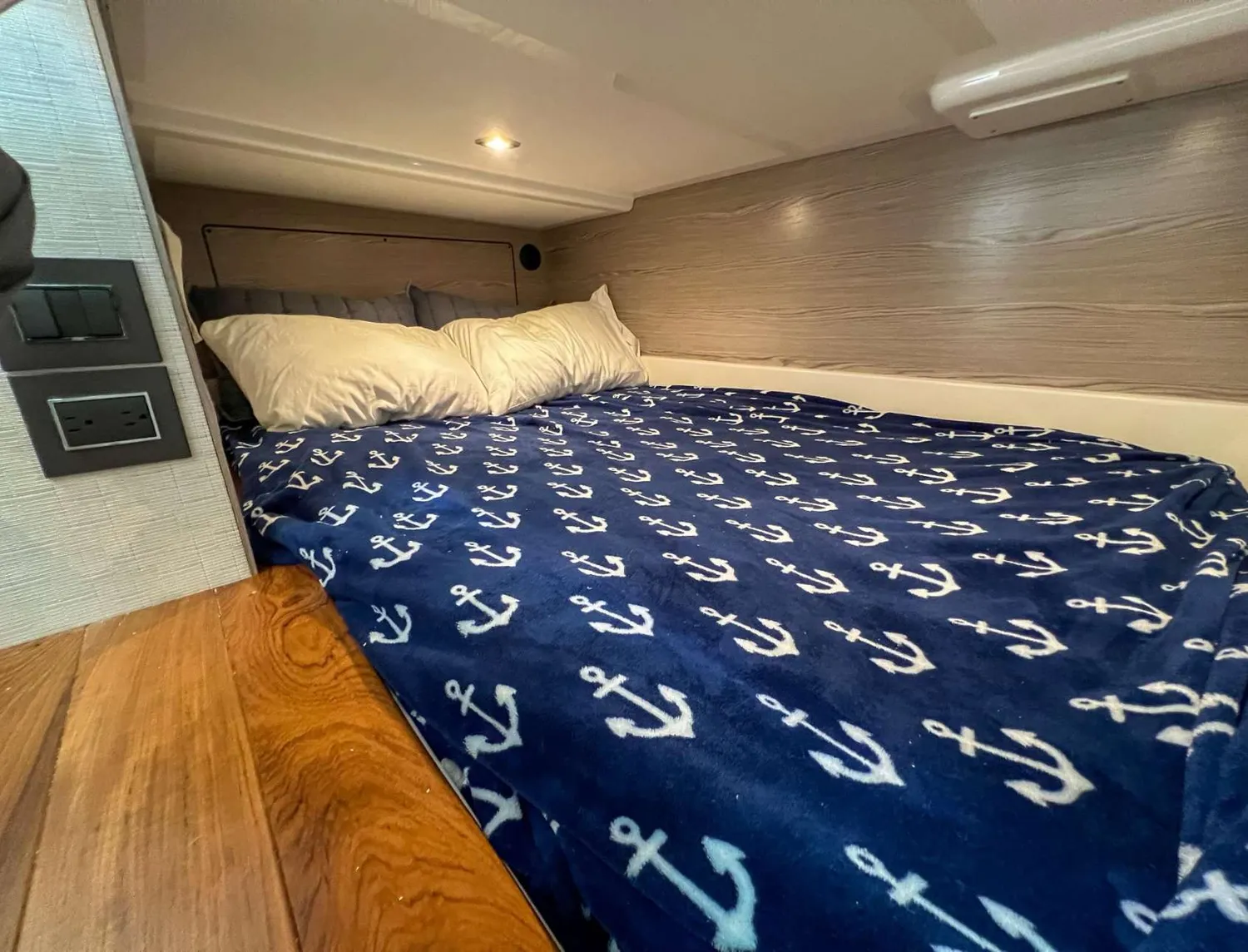 yacht-537777