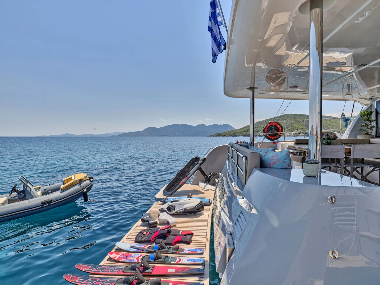 yacht-582775