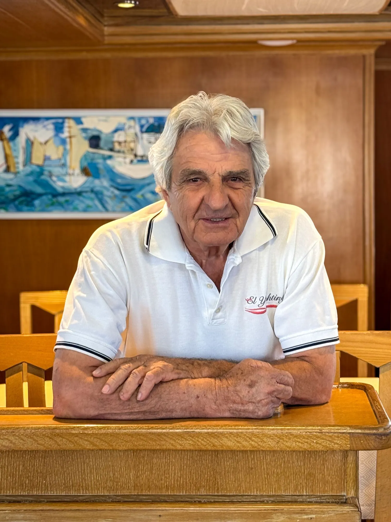 crew-2051470
