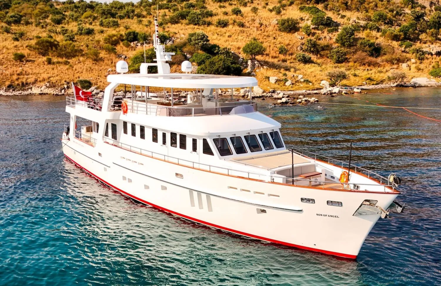 yacht-551216