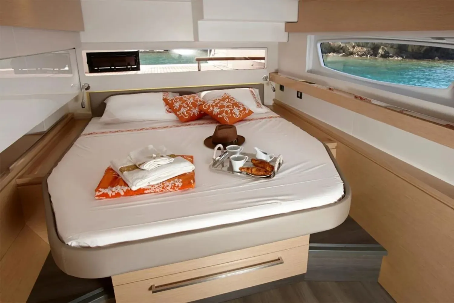 yacht-557273