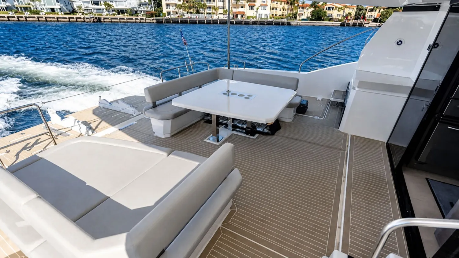 yacht-566567
