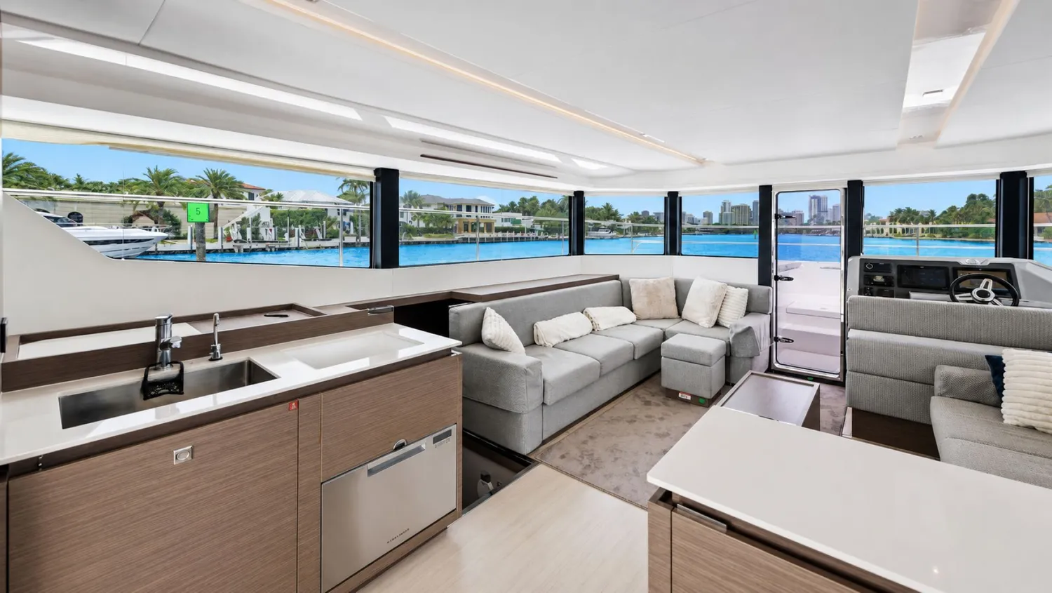 yacht-566553