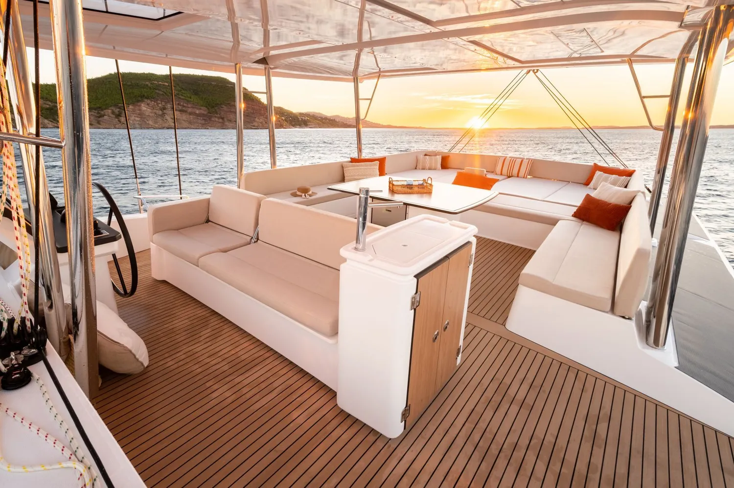 yacht-604111