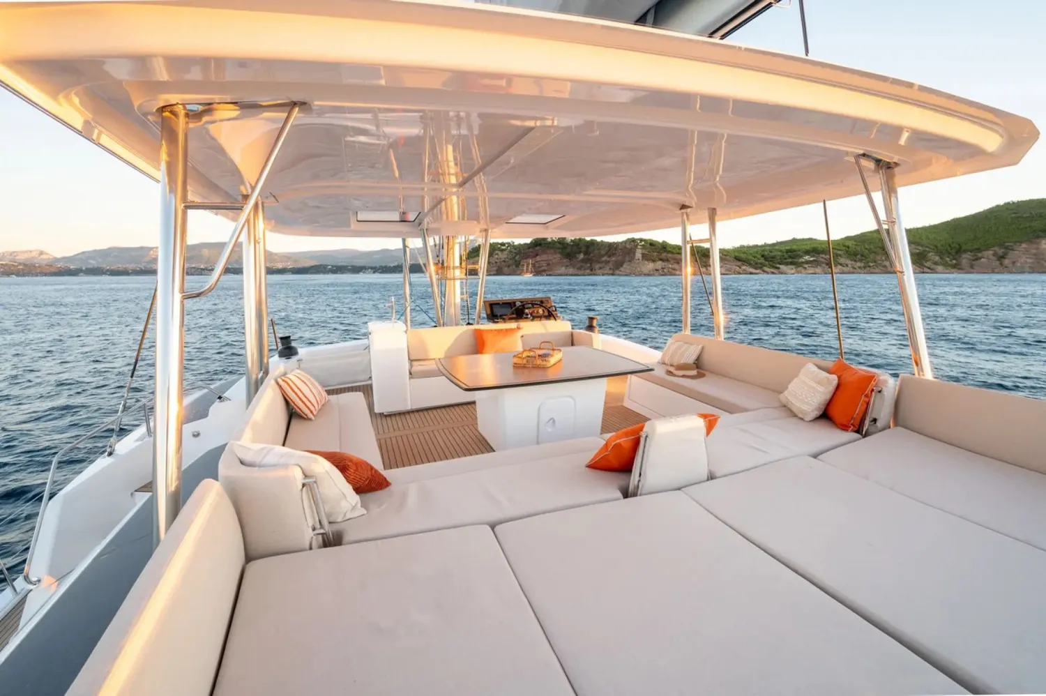 yacht-604106