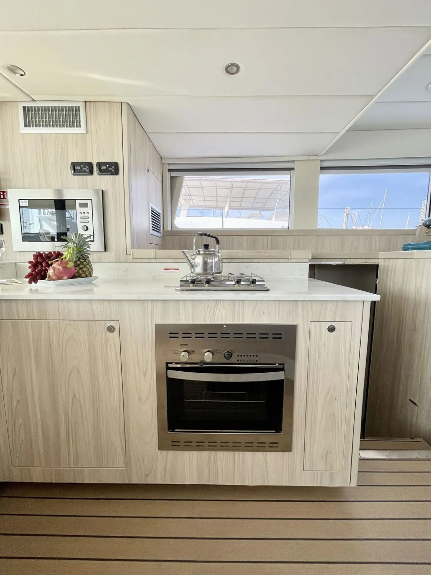 yacht-605276