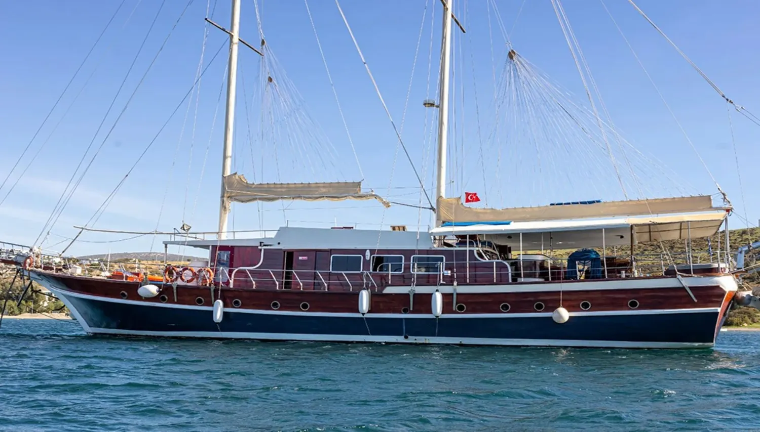 yacht-606330