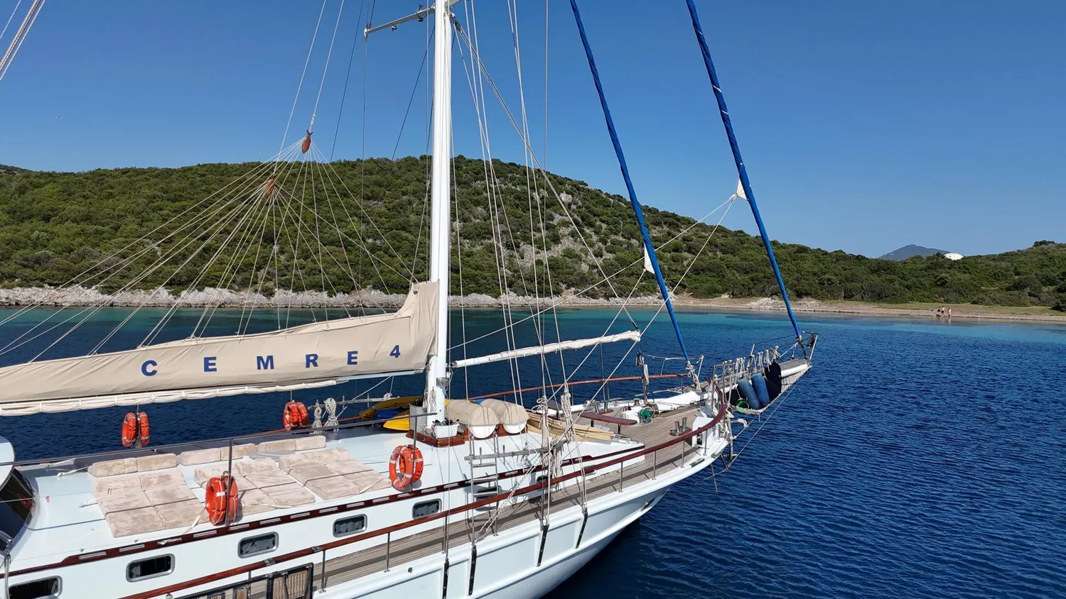 yacht-607004