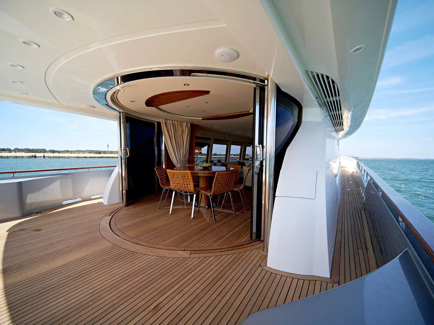 yacht-83333