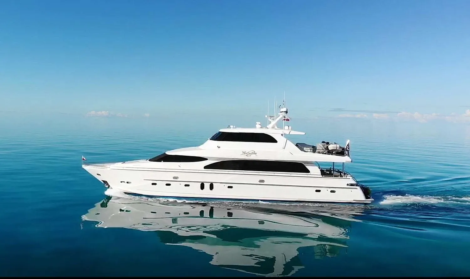 yacht-87859