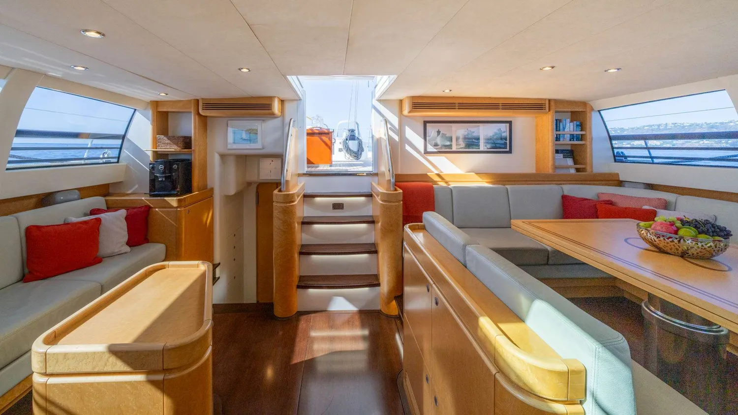 yacht-145511