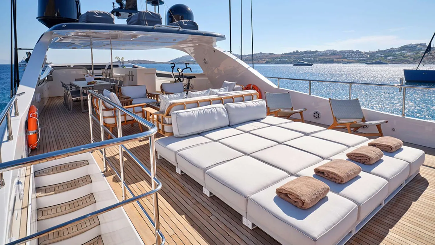 yacht-145612