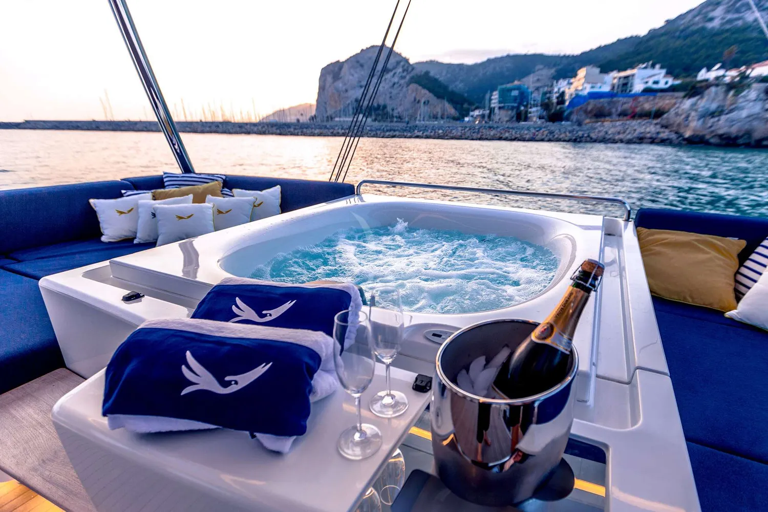 yacht-97158