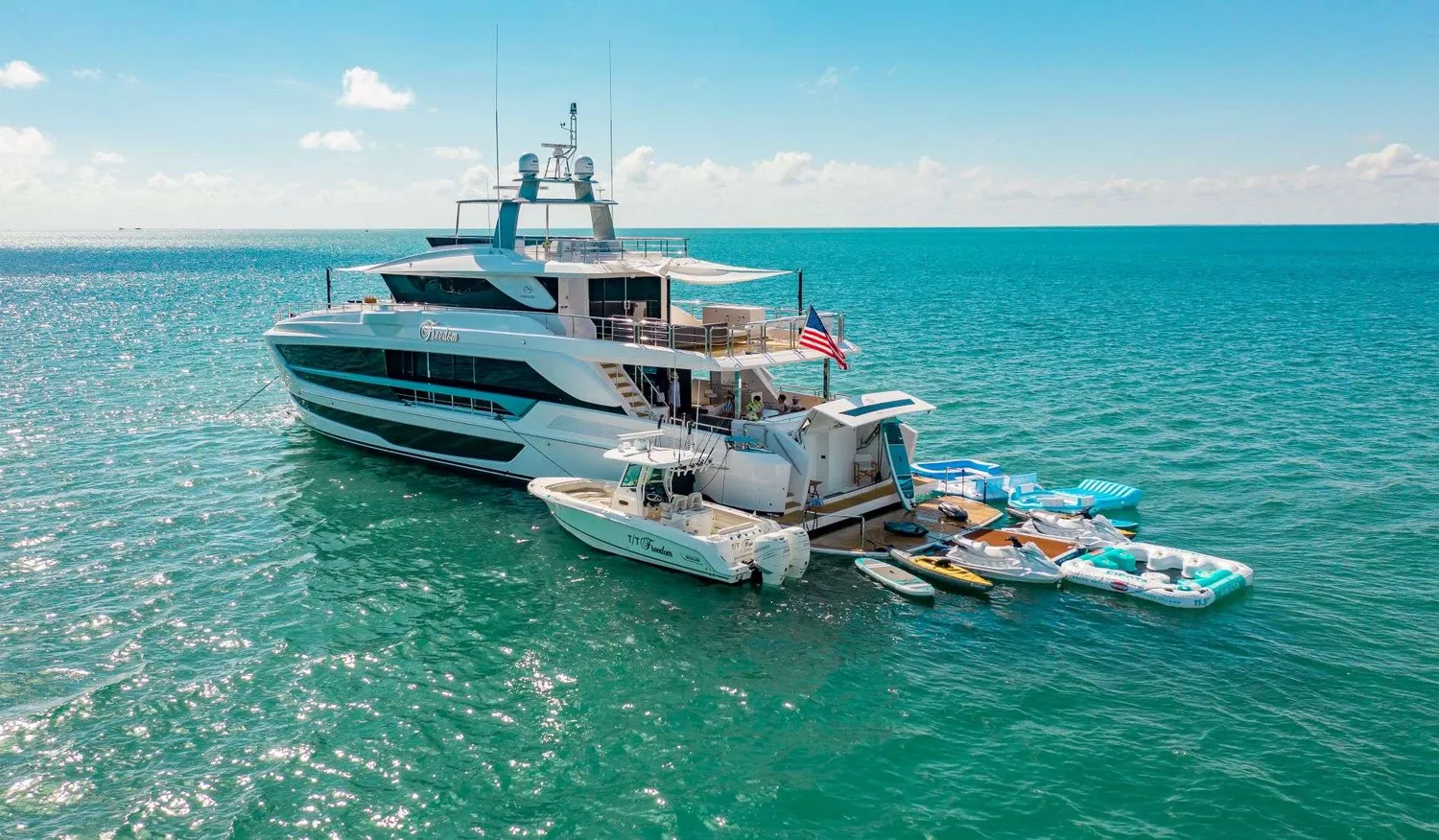 yacht-102998