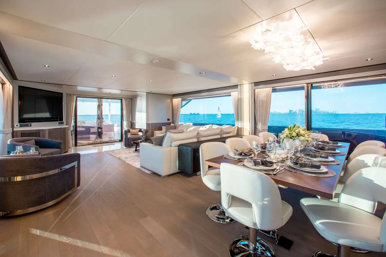 yacht-103000