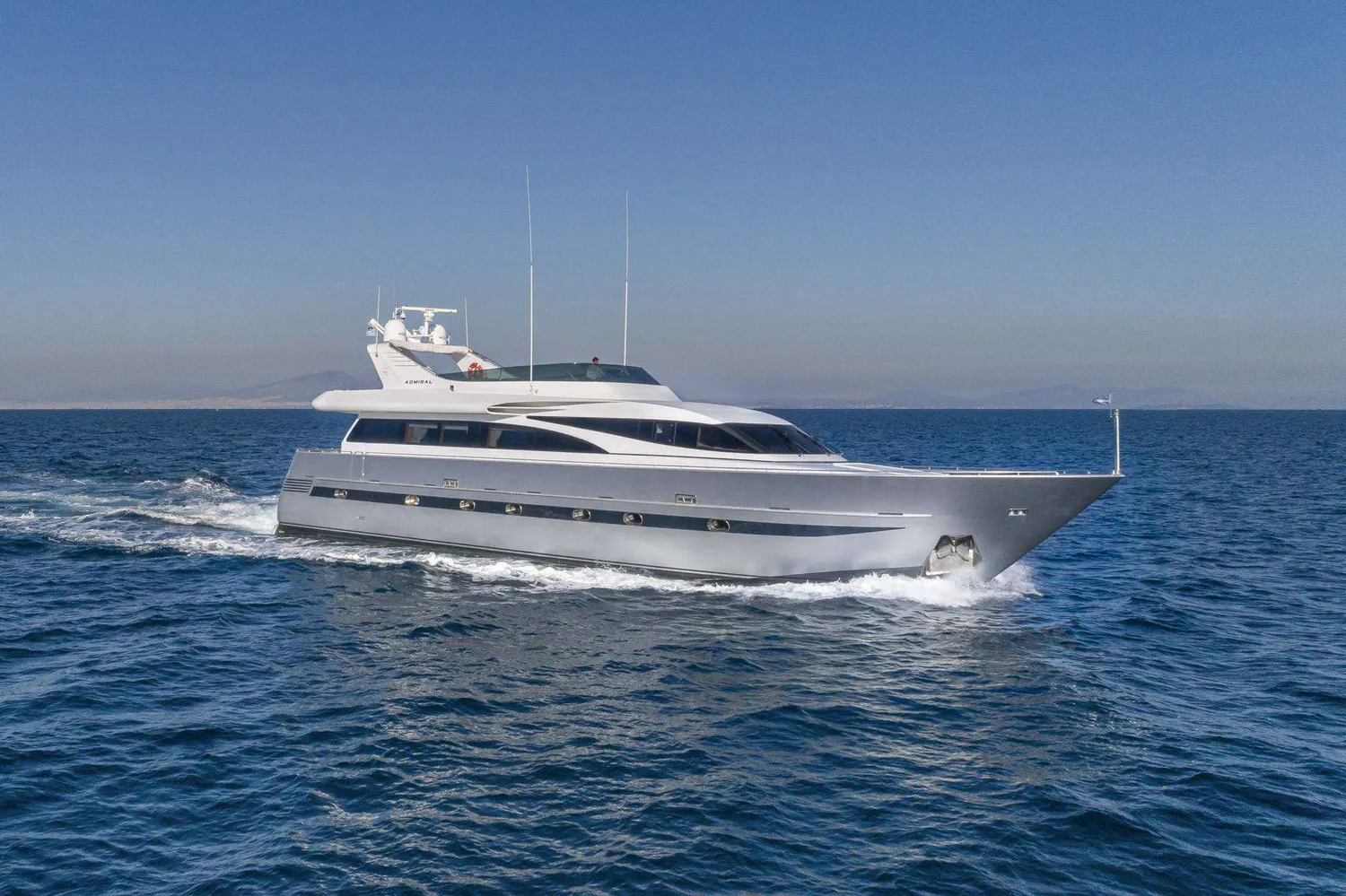 yacht-105911