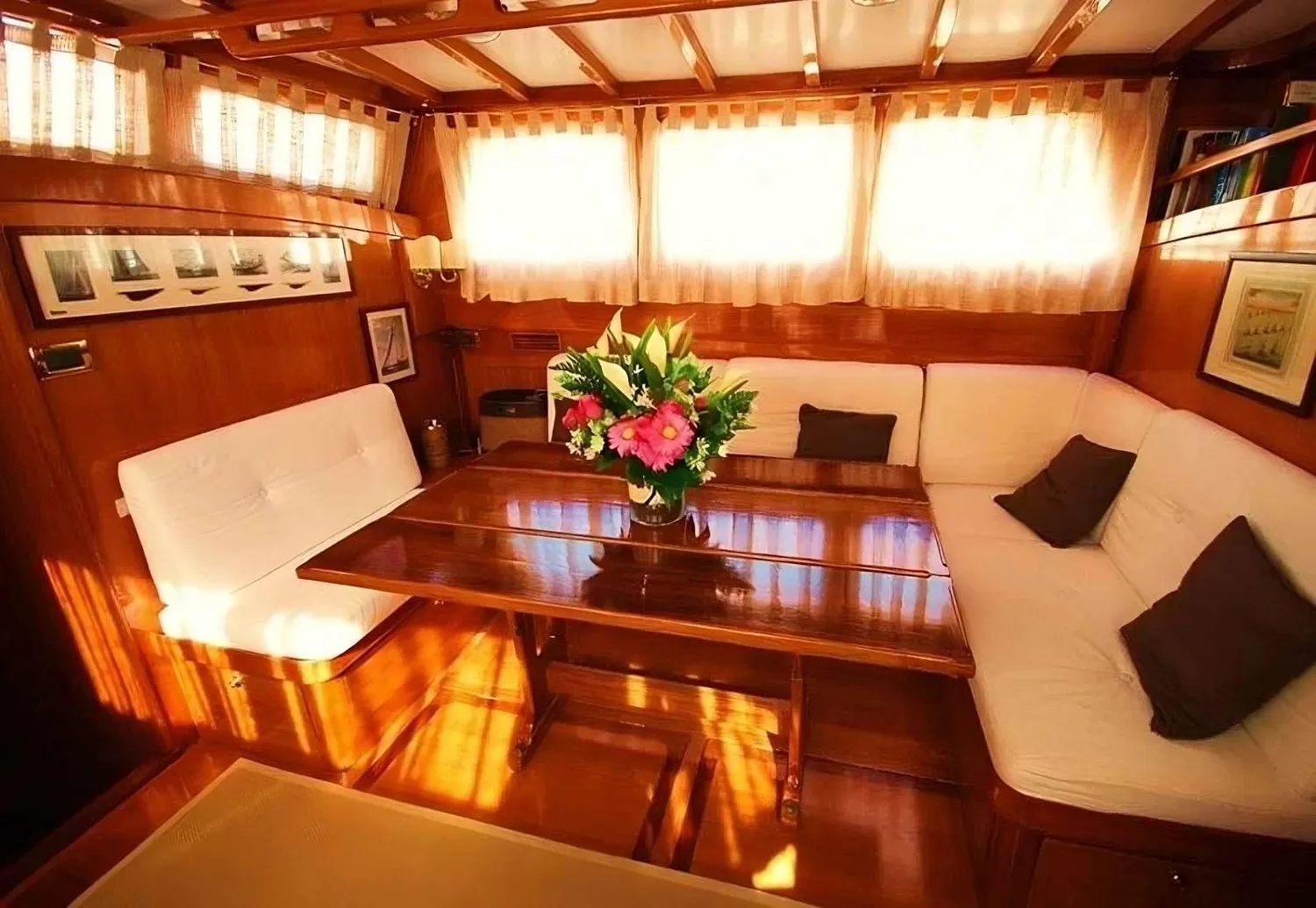 yacht-110285
