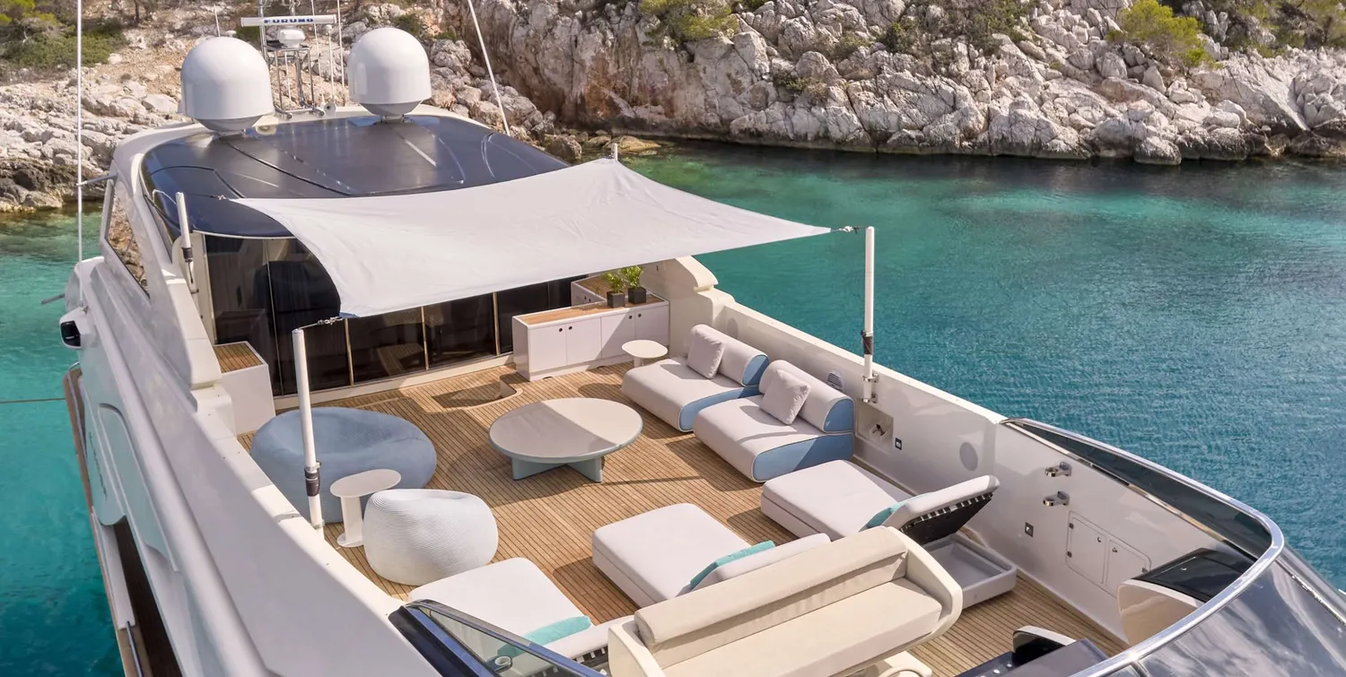 yacht-571773