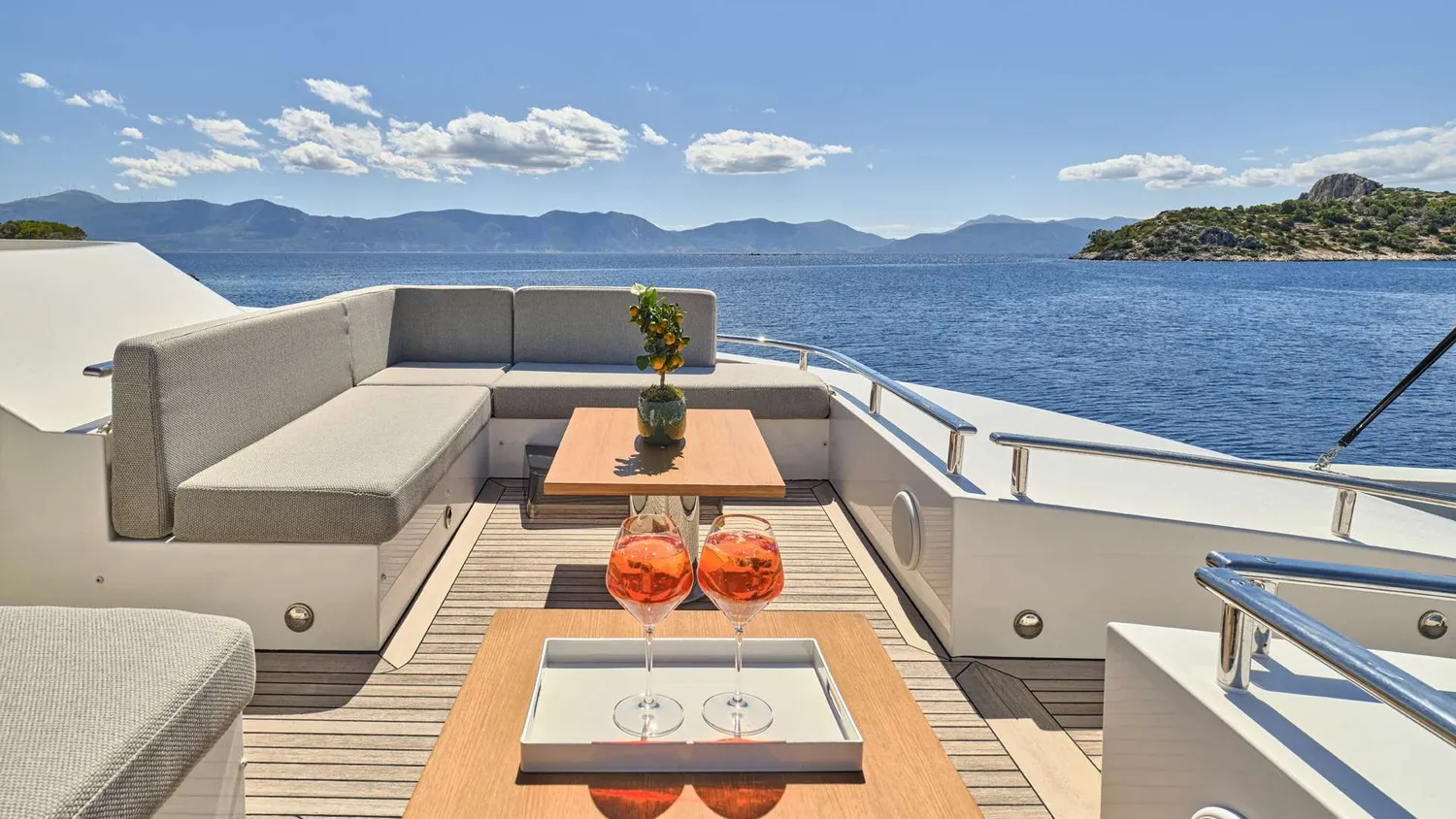 yacht-595712