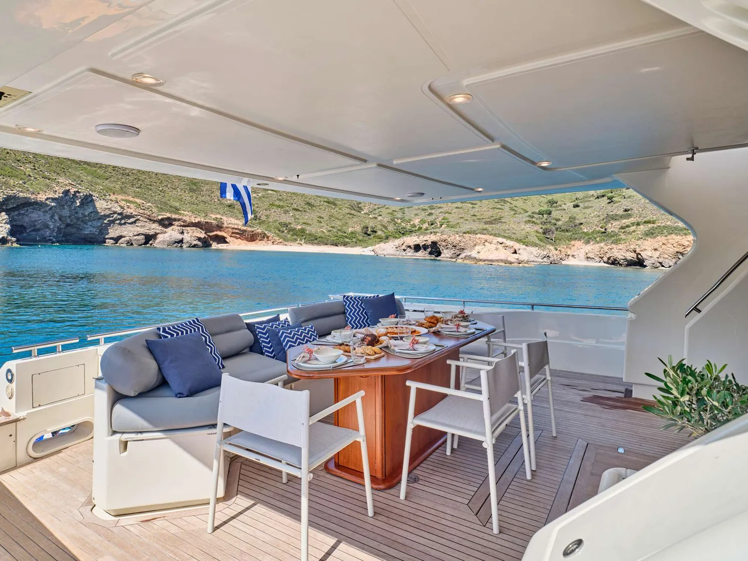 yacht-568163