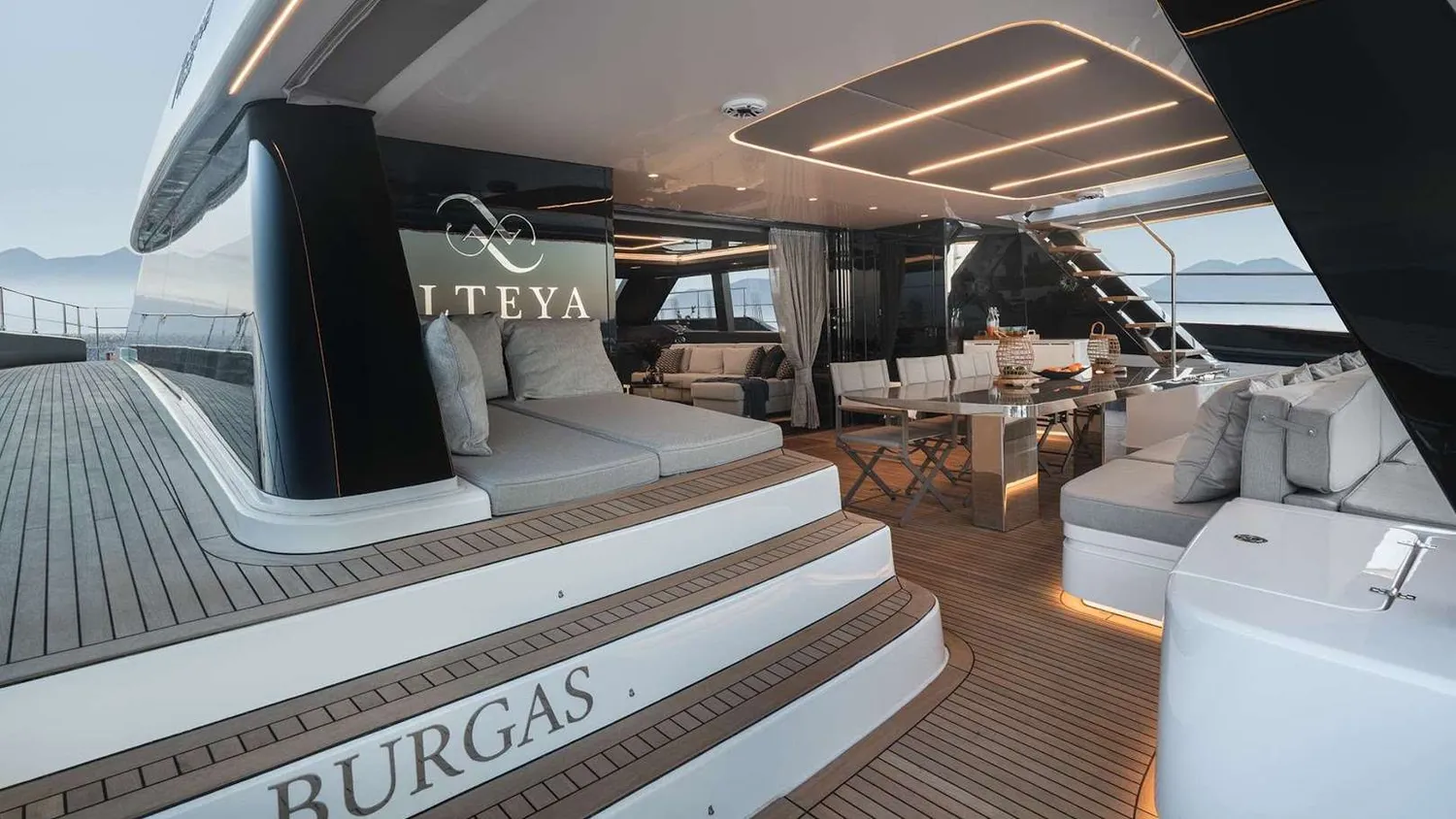 yacht-580634