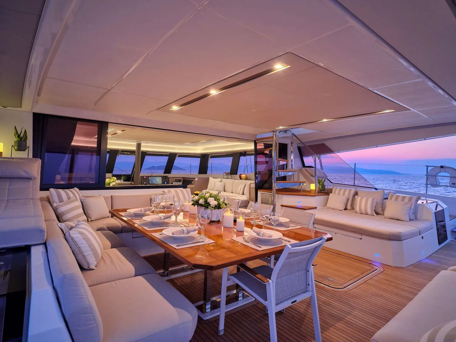 yacht-576990