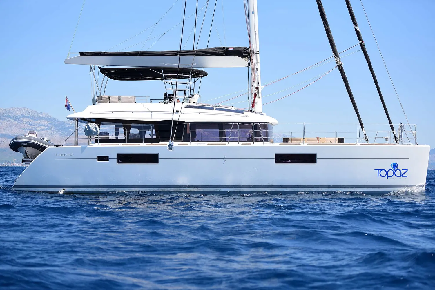 TOPAZ (LAGOON 560 S2)