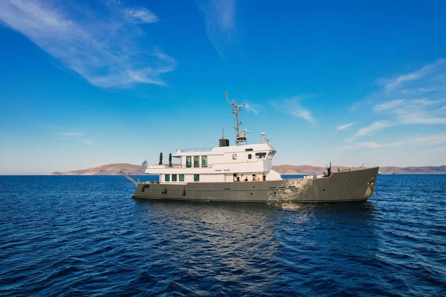 yacht-552025